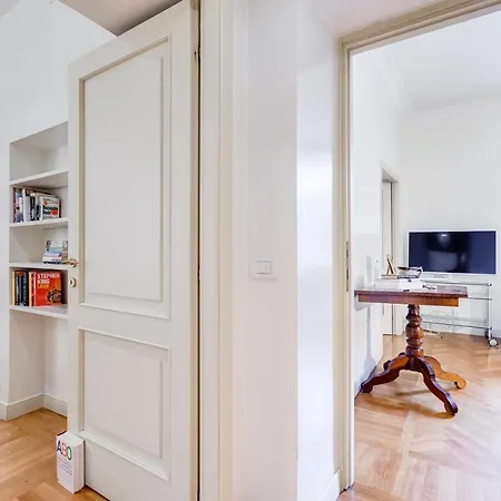 Pantheon Exclusive House *