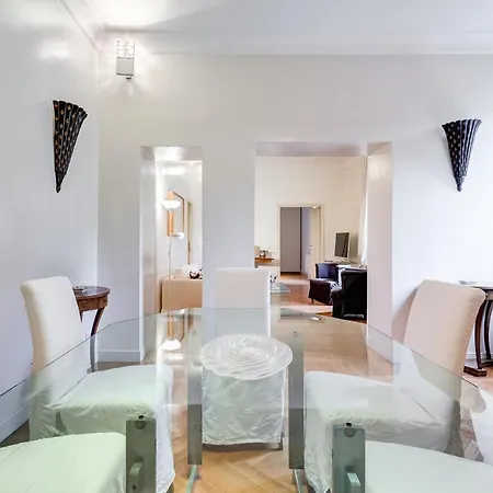 Pantheon Exclusive House *