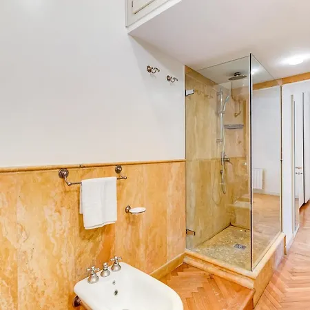 Pantheon Exclusive House Rom