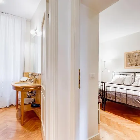 Pantheon Exclusive House Apartment