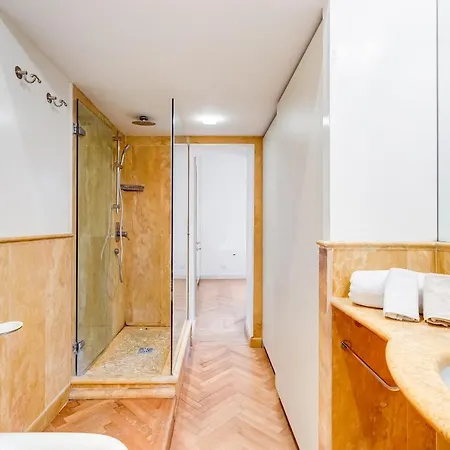 Pantheon Exclusive House Apartment