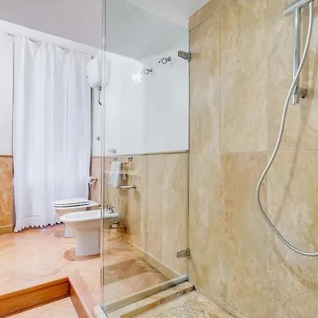 Apartment Pantheon Exclusive House