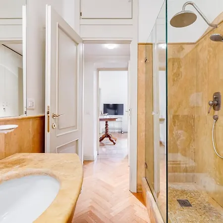 Apartment Pantheon Exclusive House