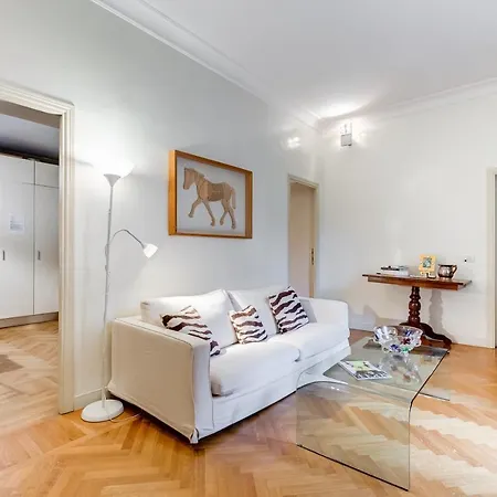 Pantheon Exclusive House *